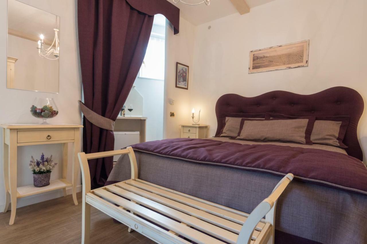 Villa Goccia Di Vino La Morra Bagian luar foto