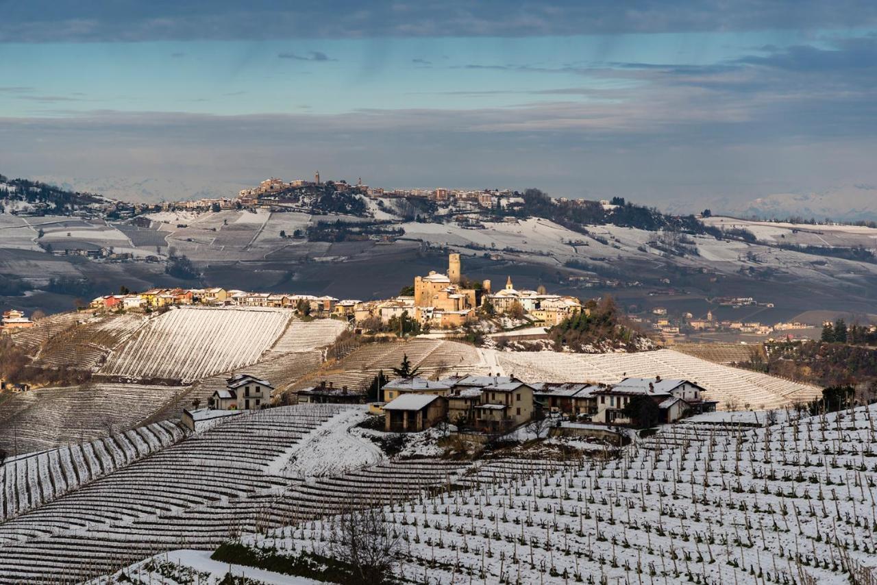 Villa Goccia Di Vino La Morra Bagian luar foto