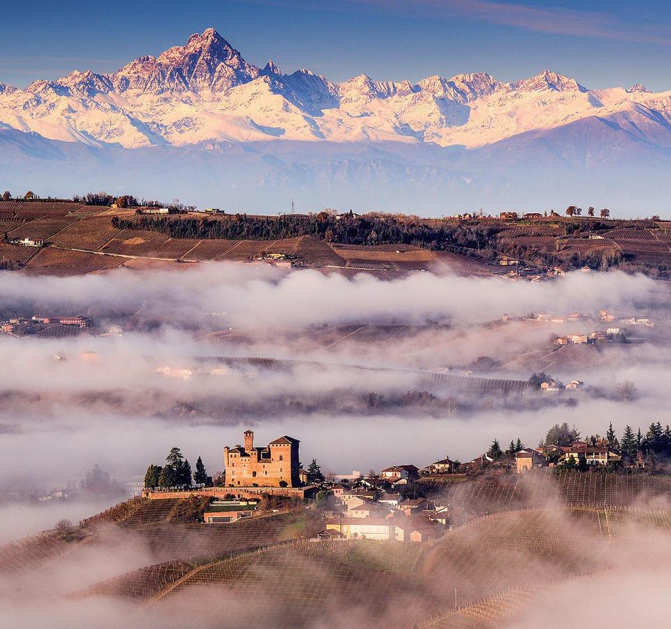 Villa Goccia Di Vino La Morra Bagian luar foto